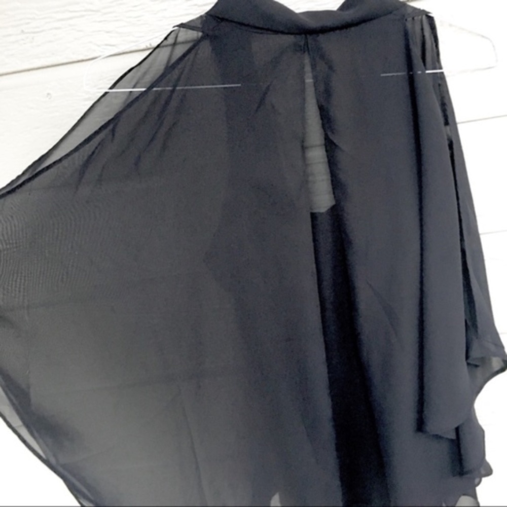 LA CLASS CHIFFON BUTTON DOWN BLOUSE - Picture 4 of 8